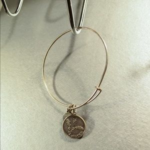 🔸 EVERYTHING IS $15 🔸